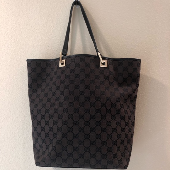 Gucci Handbags - Authentic Gucci Bucket Bag